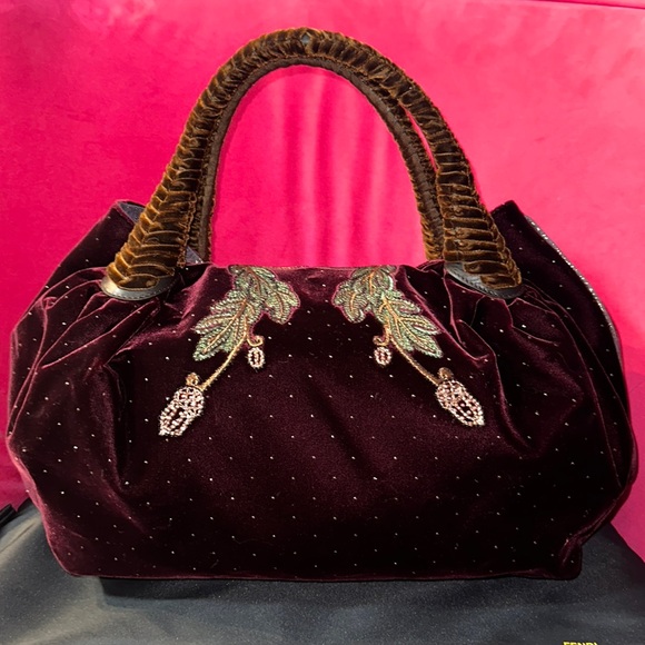 Fendi squirrel embellished velvet spy bag rare limited edition handbag hobo - Picture 4 of 16